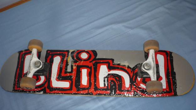 vendo tabla skate o skate en barcelona