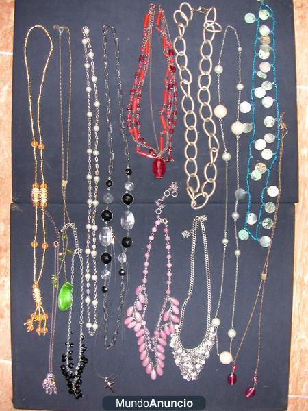 COLLARES Y COLGANTES