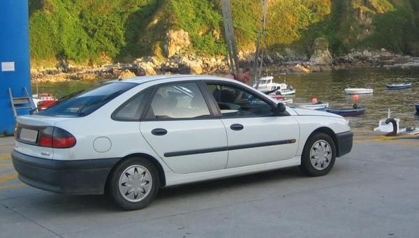 VENDO COCHE RENAULT LAGUNA