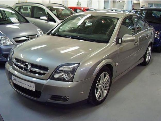 Comprar coche Opel Vectra 2.2 Dti 16v Gts '03 en Madrid