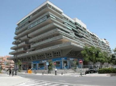 Apartamento con 4 dormitorios se vende en Fuengirola, Costa del Sol