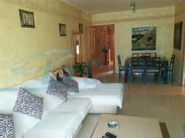 Apartamento en venta en La Sénia frente las instalaciones deportivas. Montsià. Ref. Inmobiliaria 10659