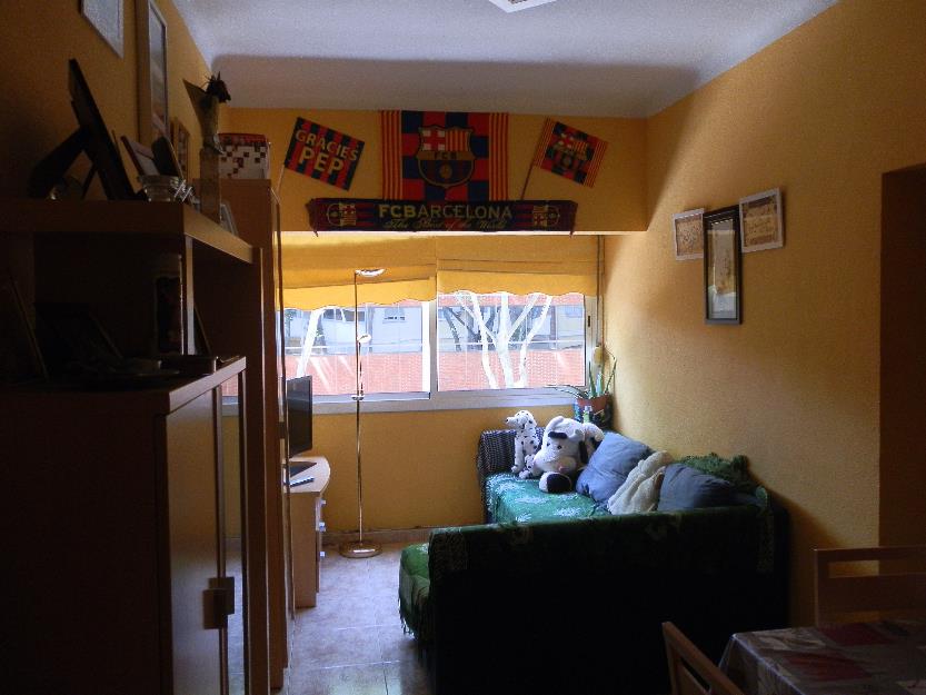 habitacion disponible para chica o señora