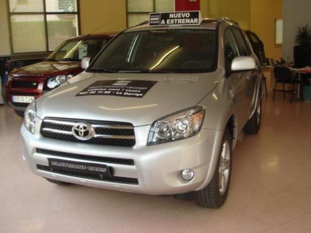 Comprar coche Toyota RAV 4 PREMIUM 177CV '07 en La Garriga