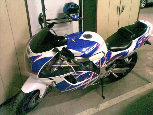 SUZUKI GSXR 750W