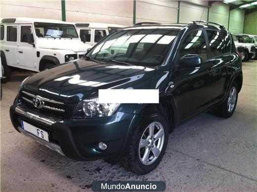 Toyota Rav4 2.2 D4D 177cv Premium Cross S