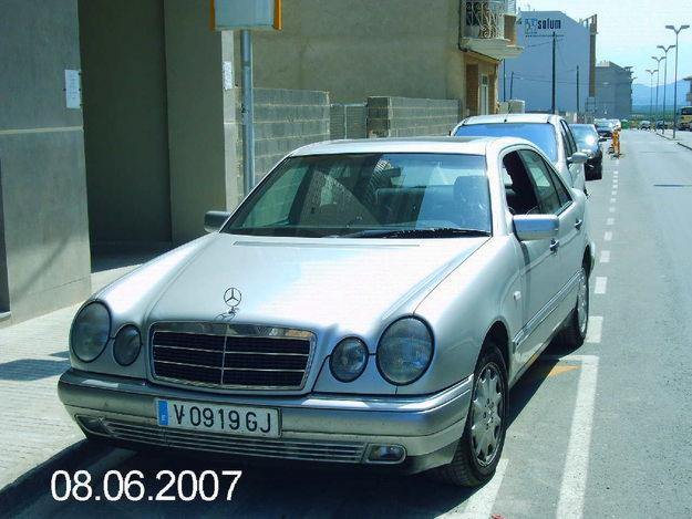 VENDO MERCEDES E 300 DIESEL