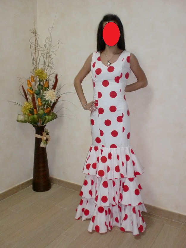 Venta de vestidos y faldas flamencas