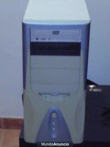 Vendo Ordenador Torre AMD 1600MHz