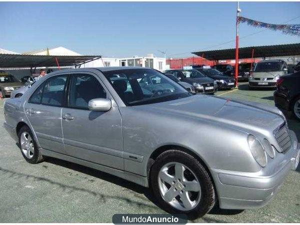 Mercedes-Benz E 220  CDI Aut.