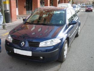 Venta de coche Renault MEGANE SEDAN 1.9DCI 120CV '04 en Fuencarral