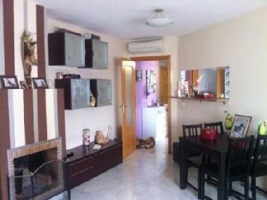 Apartamento con 3 dormitorios se vende en Estepona, Costa del Sol