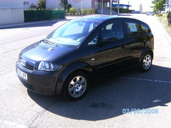 Audi A2   1.4 75CV    52.000Km   6500Euros!!