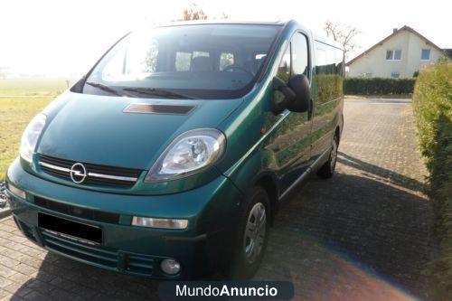 Opel Vivaro 2.5 CDTI