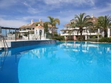 Apartamento con 5 dormitorios se vende en Marbella, Costa del Sol