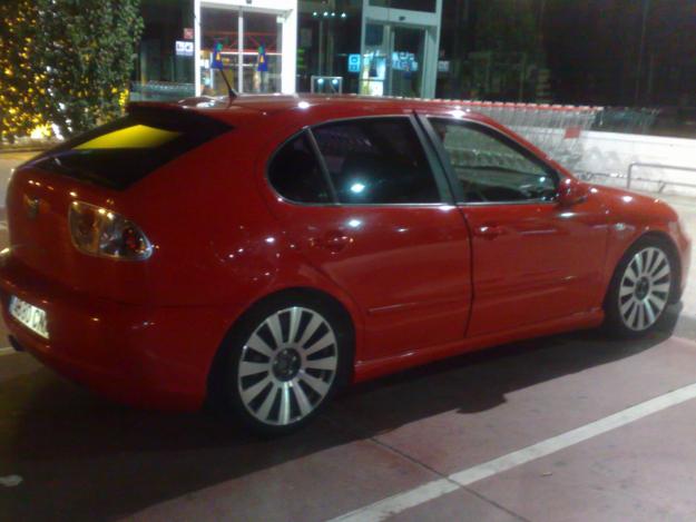 SEAT LEON TDI FR 150CV ROJO