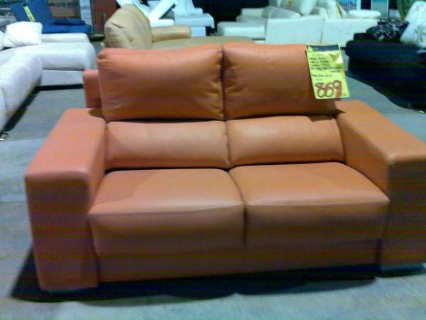 SOFA 2 PLAZAS PIEL FLOR