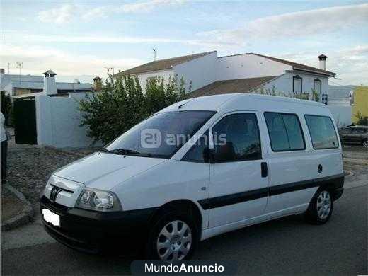 Peugeot Expert Combi 8 250C Confort 2.0 HDi