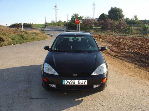 Vendo Ford Focus 1.6 100CV 3 puertas