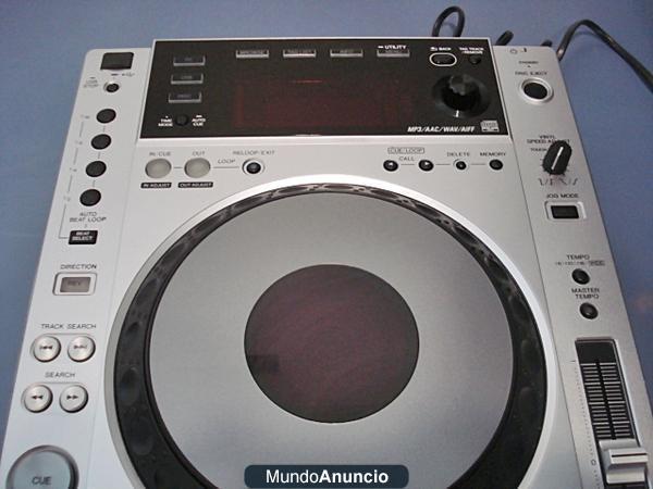 Vendo NUEVO Pioneer CDJ 850 USB con 2 años de garantia