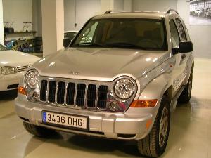 Jeep Cherokee 2.8 CRD Limited 03.2005 plata, piel 79.000km.PERFECTO