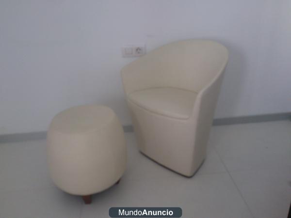 SILLON Y APOYO PARA PIES DE POLIPIEL BLANCA