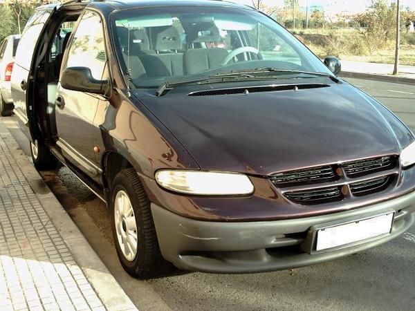 VENDO CHRYSLER VOYAGER POR NO USAR!!!