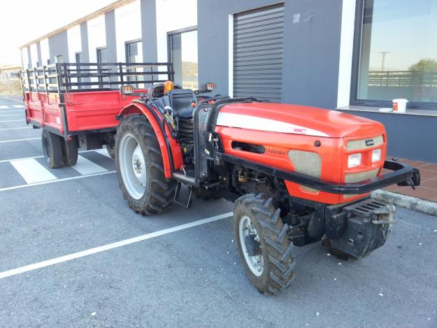 SE VENDE TRACTOR CON REMOLQUE