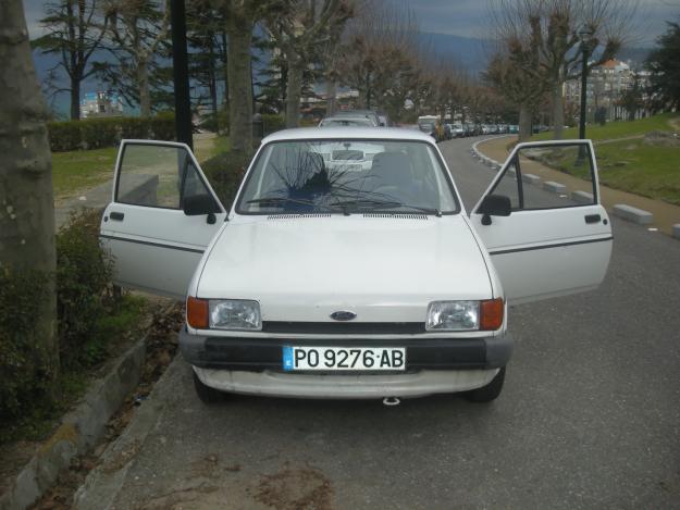 Ford fiesta  1988 ITV (negociable)