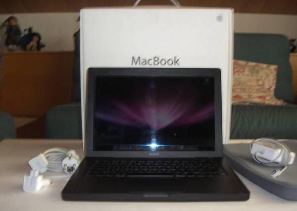 APPLE MACBOOK BLACK 2,4 GHZ