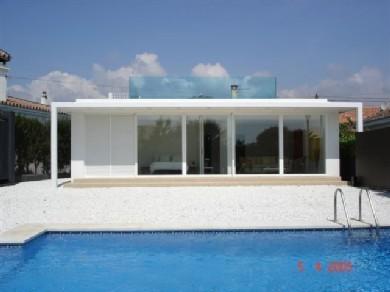 Chalet con 3 dormitorios se vende en Estepona, Costa del Sol