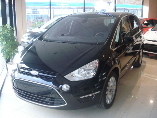 FORD S-Max 2.0TDCI Titanium 140