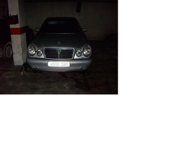 Se vende MERCEDES E 220 CDI