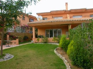 Chalet pareado con 3 dormitorios se vende en Mijas Costa, Costa del Sol