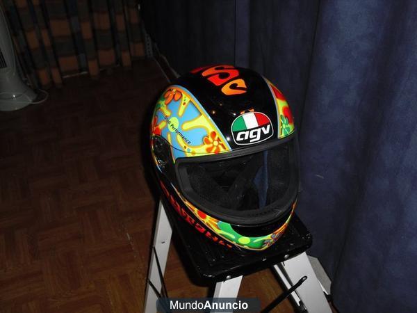 SE VENDE CASCO DE VALENTINO ROSI .