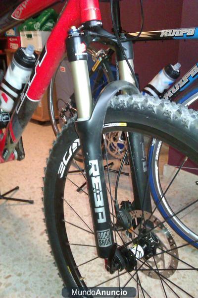 Vendo suspension Rockshox Reba 150 Euros