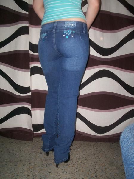 jeans levanta cola