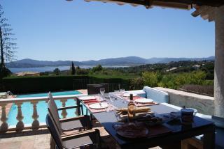 Villa : 8/9 personas - piscina - vistas a mar - grimaud  provenza-alpes-costa azul  francia