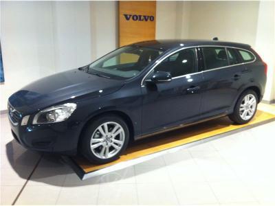 Volvo v60 d4 momentum