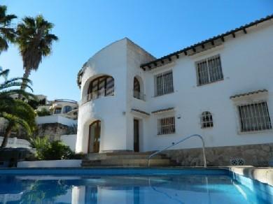 Chalet con 3 dormitorios se vende en Benissa