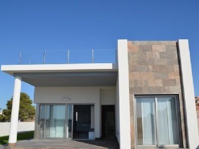 Chalet con 3 dormitorios se vende en Villamartin, Costa Blanca