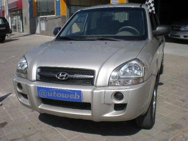 HYUNDAI Tucson 2.0CRDi Classic 4x2 150