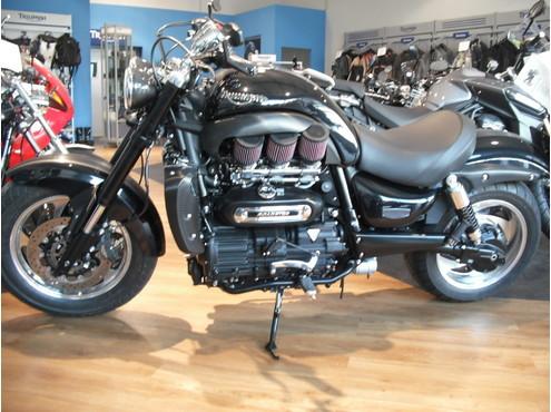 TRIUMPH Rocket III Roadster 