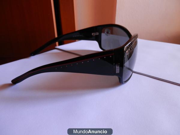 Vendo Gafas de Sol GUESS. Nuevas.