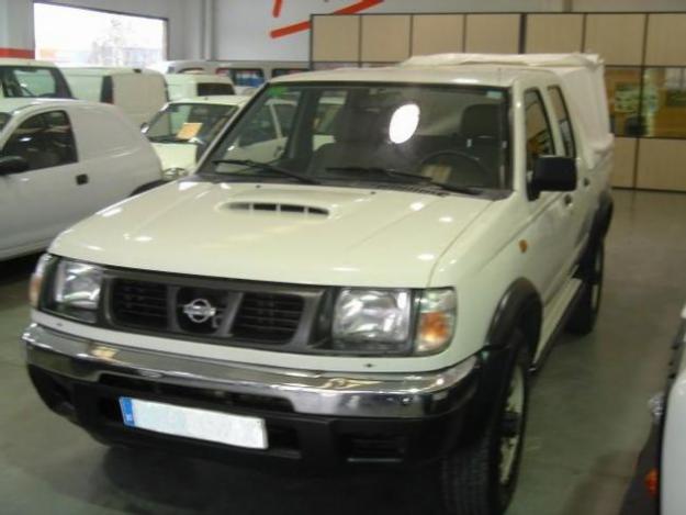 Venta de Nissan Navara Pick-up '98 en Vitoria