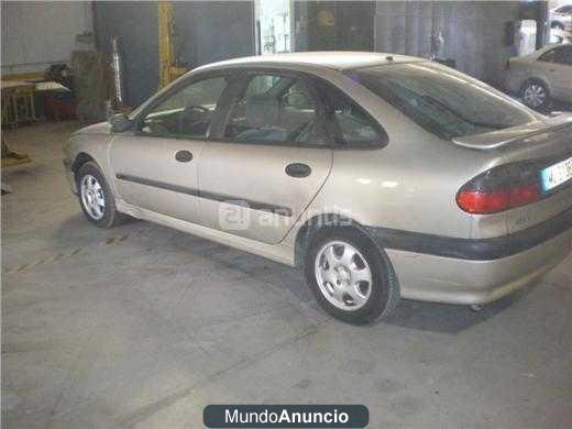 Renault Laguna ANADE 2.2D AC