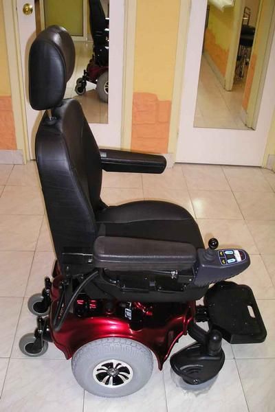 VENDO SILLA DE RUEDAS MOTORIZADA