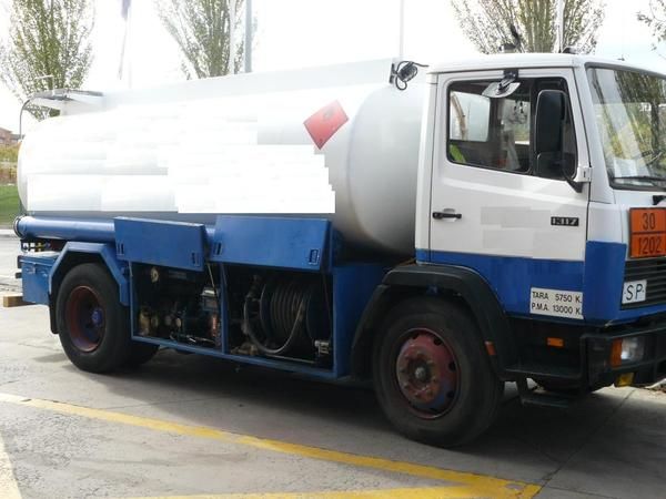 VENTA DE CAMION CISTERNA MERCEDES