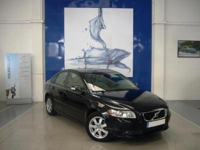 Volvo S40 2.0D MOMENTUM