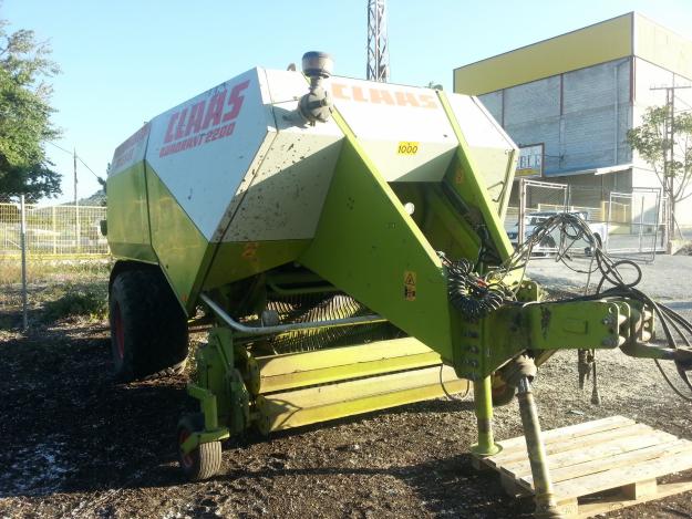 Empacadora gigante claas quadrant 2200